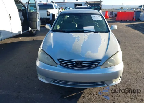 2005 Toyota Camry Xle из США, поврежденный, VIN 4T1BE32K45U959858